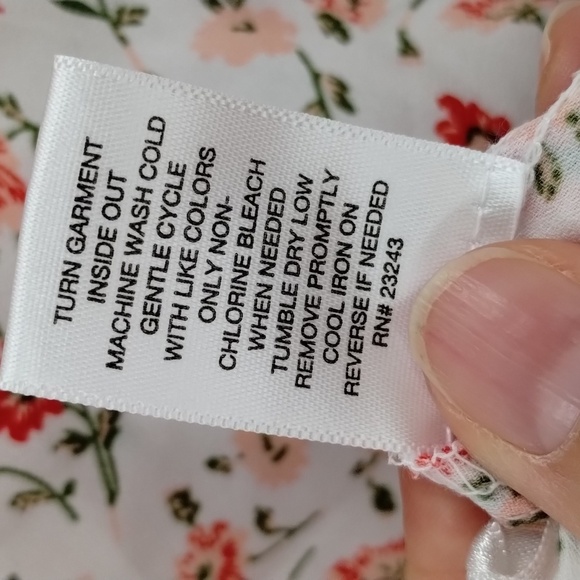 7th Avenue by NY & Co blouse XS floral open shoulder pink white top flowy - Picture 6 of 7